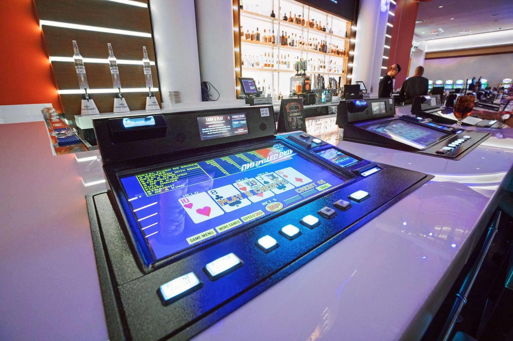 Scarlet Pearl Casino Resort D'Iberville Exteriör bild